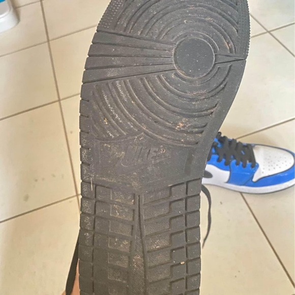 jordan 1 mid signal blue - Picture 4 of 5